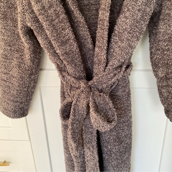 Barefoot Dreams Robe - Picture 2 of 5